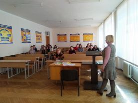 May be an image of 1 особа, стоїть та у приміщенні